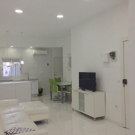 White Apartment Alicante Exterior foto
