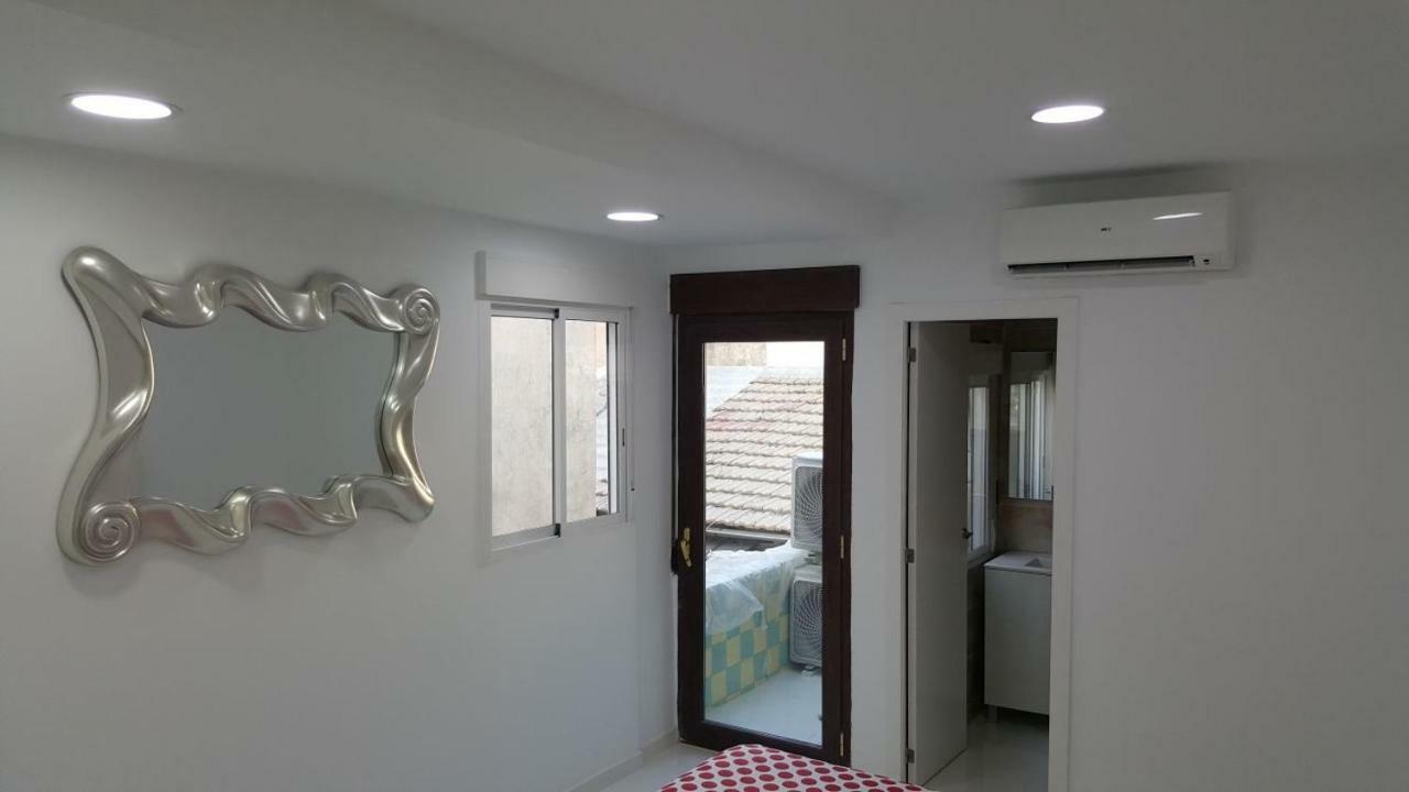White Apartment Alicante Exterior foto