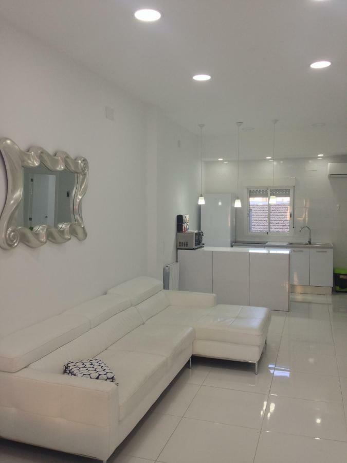 White Apartment Alicante Exterior foto